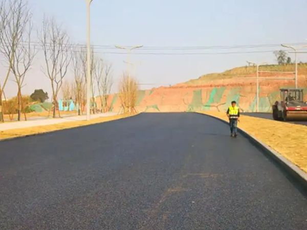 拱墅沥青路面施工真有那么难搞？干了20年的老师傅掏心窝子说几句
