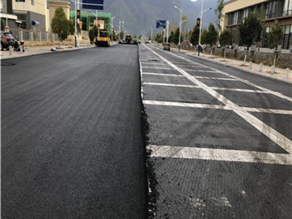 拱墅半刚性基层道路施工